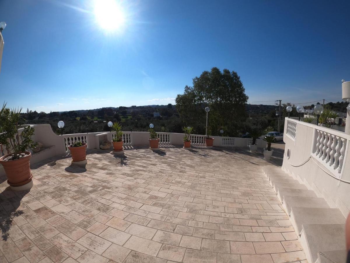 צ'יסטרנינו Hotel Falco D'Oro מראה חיצוני תמונה