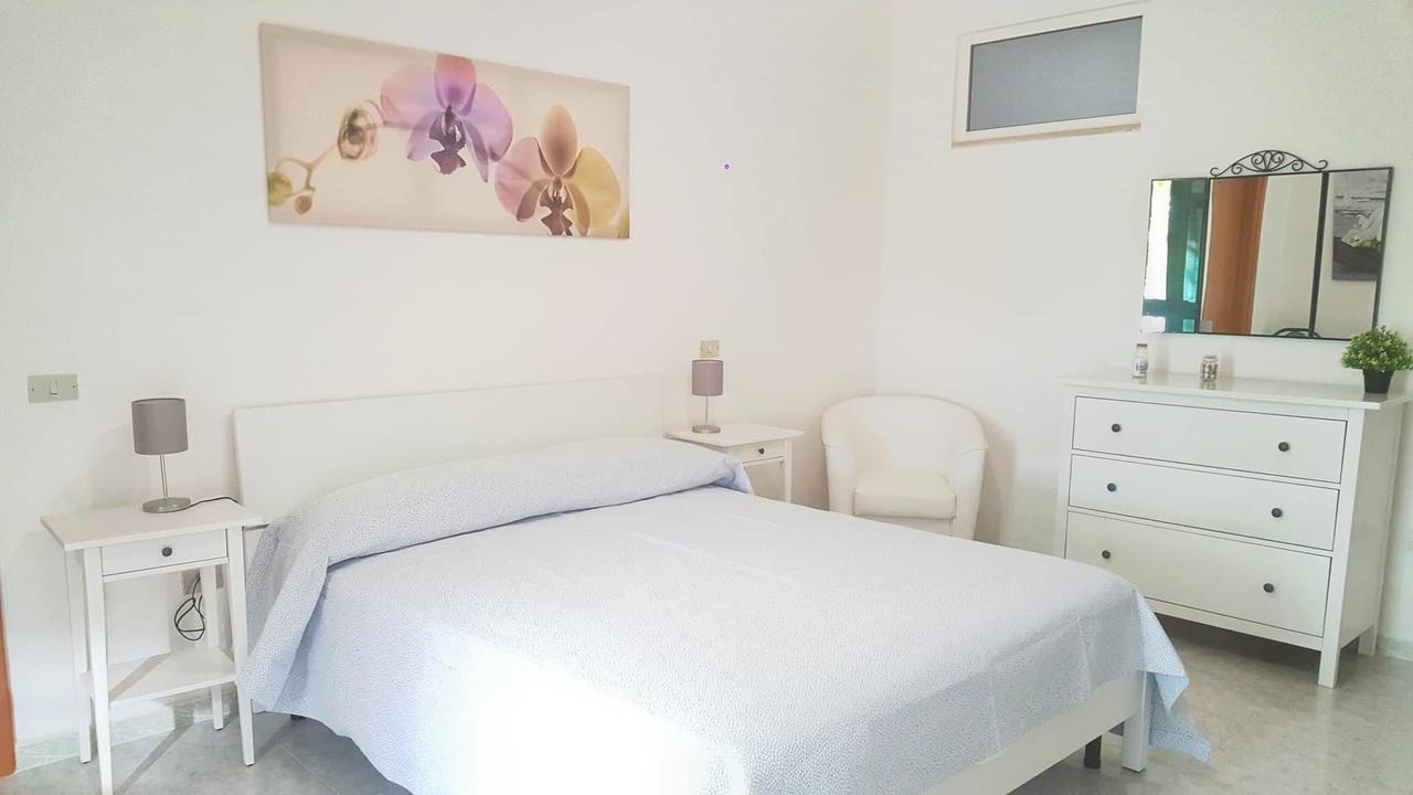 צ'יסטרנינו Hotel Falco D'Oro מראה חיצוני תמונה