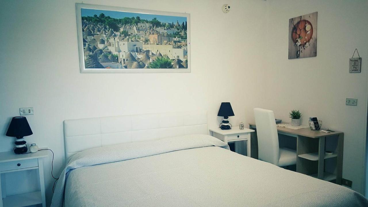 צ'יסטרנינו Hotel Falco D'Oro מראה חיצוני תמונה