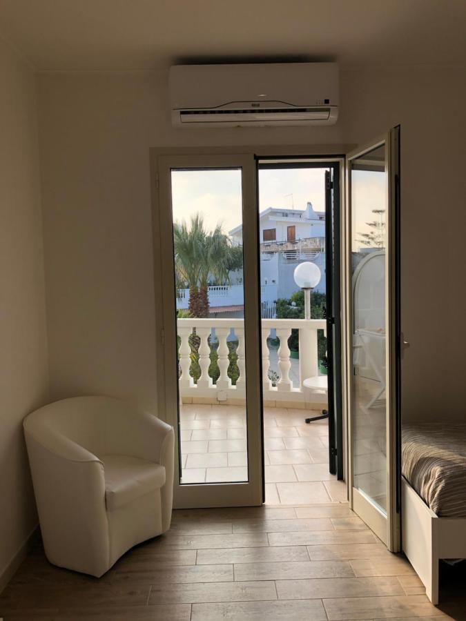 צ'יסטרנינו Hotel Falco D'Oro מראה חיצוני תמונה