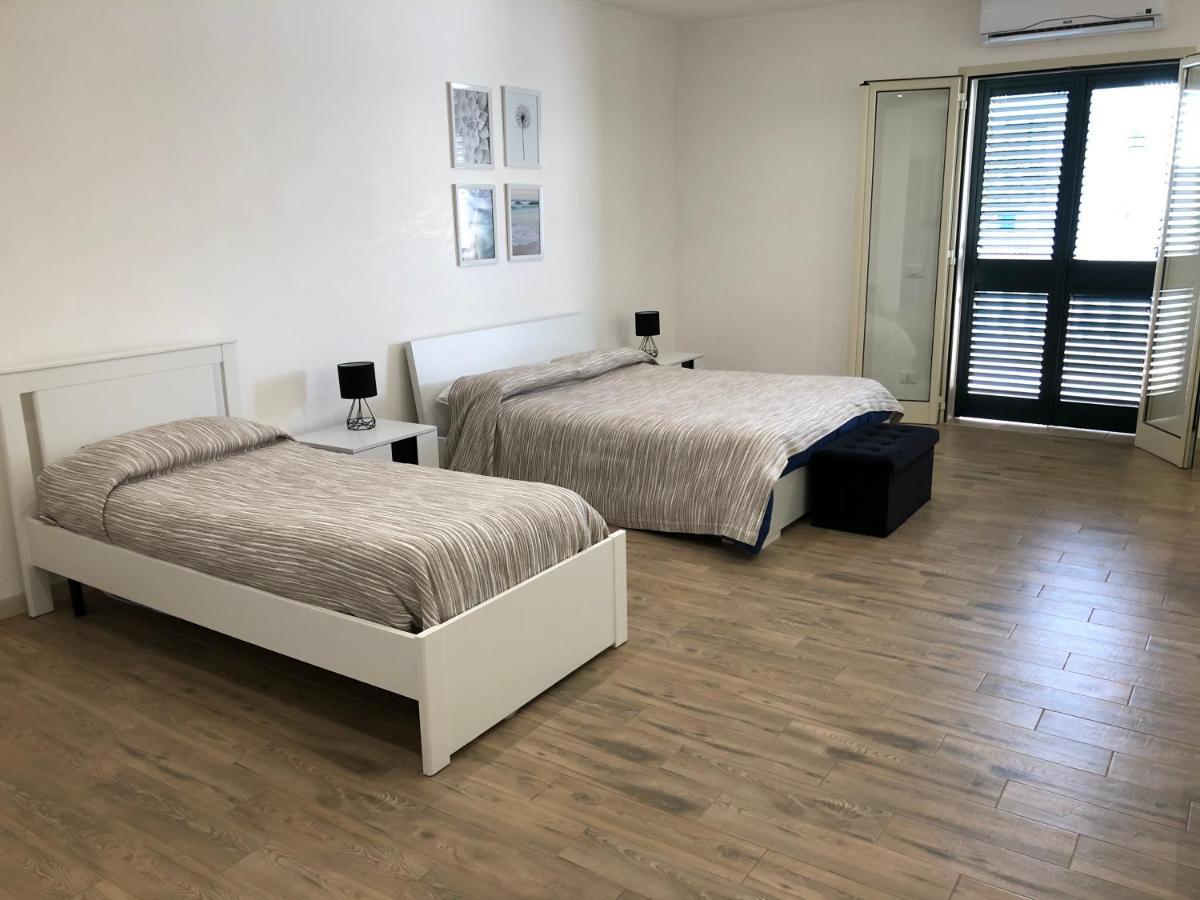 צ'יסטרנינו Hotel Falco D'Oro מראה חיצוני תמונה